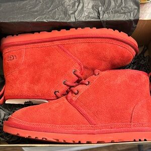 UGG Neumel Boot Samba Red size 8